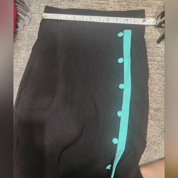 Pencil skirt - Picture 3 of 4